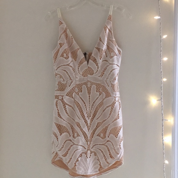 white strappy lace contrast bodycon dress